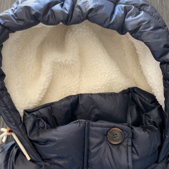 Abercrombie puffer jacket - Picture 4 of 6
